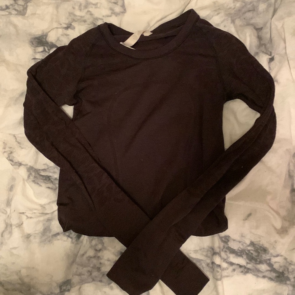 Purple Lululemon swiftly size 4